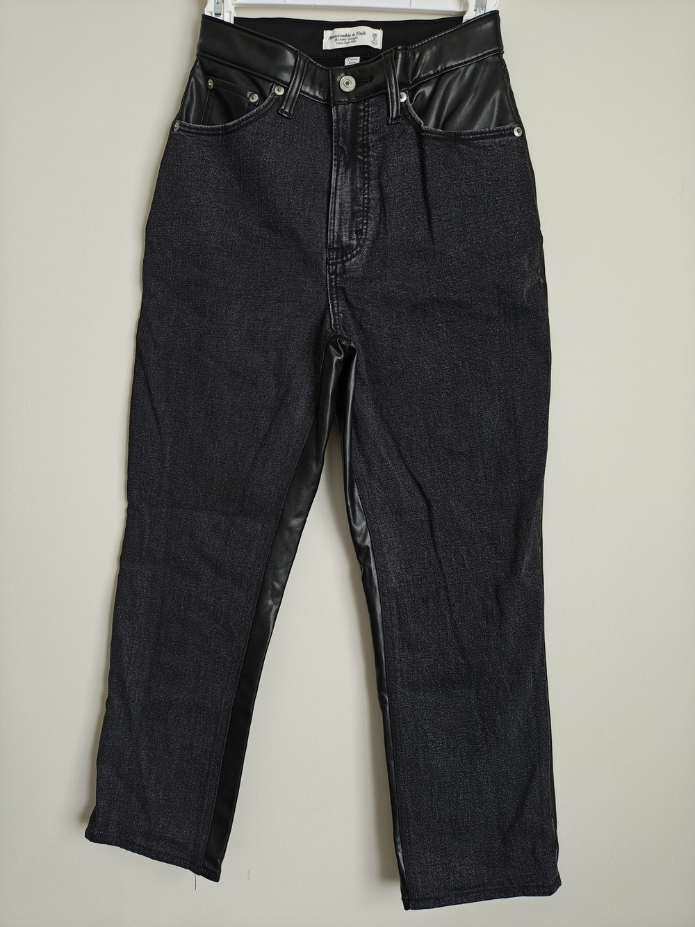 Curve Love Ultra High Rise Ankle Straight  Abercrombie & Fitch Like New ❤️ - Picture 2 of 8
